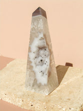 Load image into Gallery viewer, Agate Obelisk